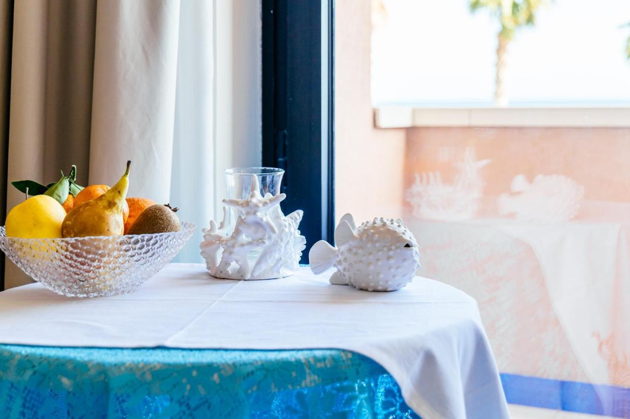 Palm Beach Club Hotel Casteldaccia Exterior foto
